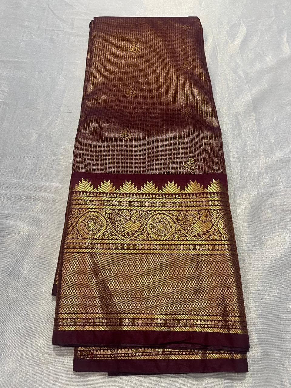 Premium Gadwal